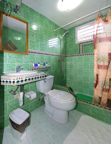 'Bathroom 3' Casas particulares are an alternative to hotels in Cuba.